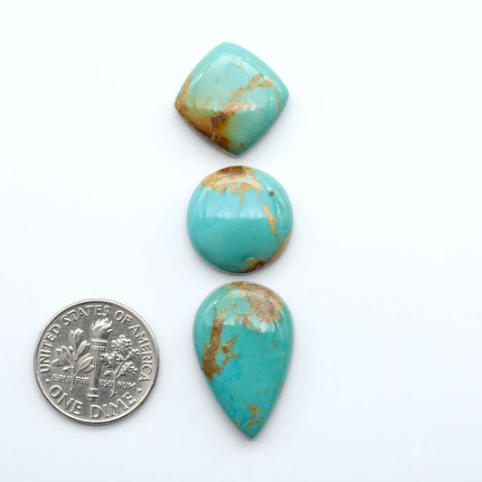 Experience the beauty of Turquoise Mountain Cabochons. With their distinctive blue and green color, these gemstones are perfect for any jewelry piece.