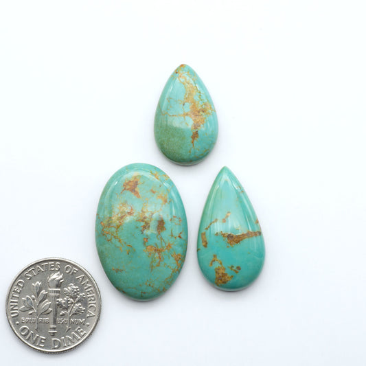 Experience the beauty of Turquoise Mountain Cabochons. With their distinctive blue and green color, these gemstones are perfect for any jewelry piece.