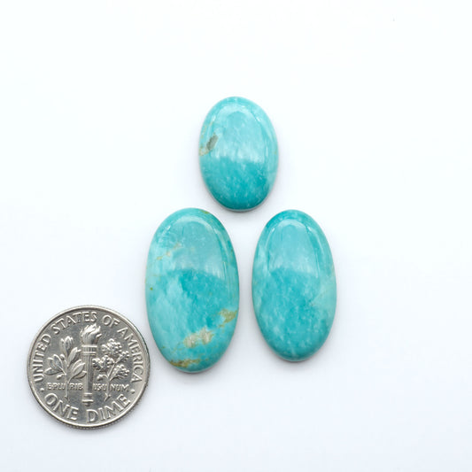 Experience the beauty of Turquoise Mountain Cabochons. With their distinctive blue and green color, these gemstones are perfect for any jewelry piece.