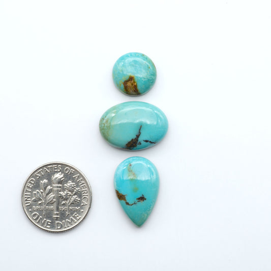 Experience the beauty of Turquoise Mountain Cabochons. With their distinctive blue and green color, these gemstones are perfect for any jewelry piece.